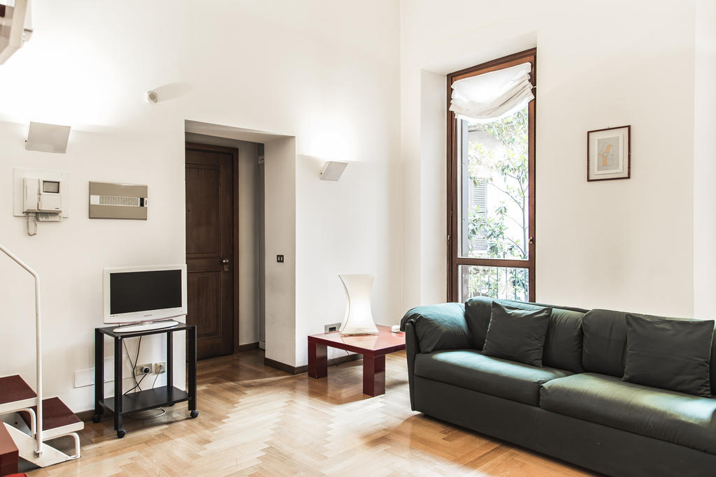San Maurilio Apartments Milano Rum bild